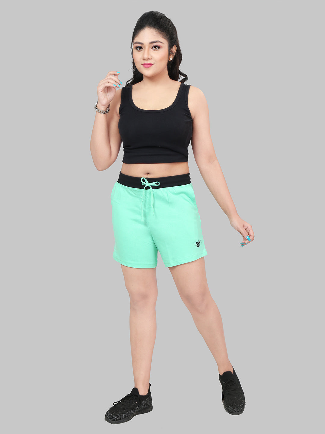 Women Shorts Pista